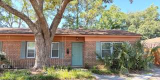 Move-In Ready South Windermere Duplex – Updated Interior & Prime Location! Gallery 1