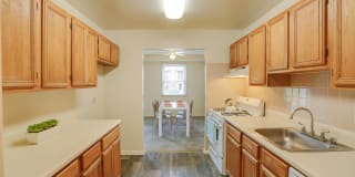 Hilltop Apartments Gallery 13