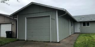 Updated 3 bedroom 1.5 bath duplex! Gallery 1