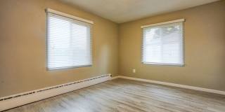 Uptown Lake Oswego Gallery 12