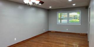 Recently Remodeled 3 Bed / 2 Bath near Mercy Hospital Gallery 5