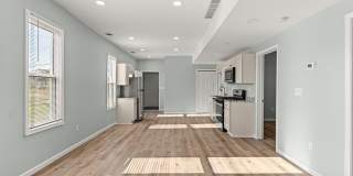 1973 E Grand Unit A Boulevard Gallery 6