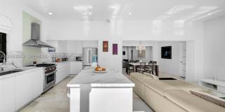 110 3rd San Marino Ter Gallery 4