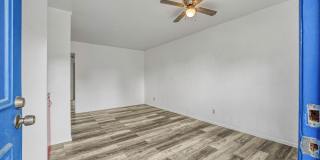 FALL IN LOVE with Highland Park Living! Gallery 7