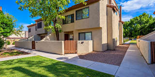 Spacious Mesa Townhome with Updated Kitchen & Utilities Included! Spacious Mesa Townhome with Updated Kitchen & Utilities Included! Gallery 1