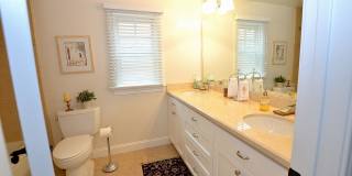 Charming Vacation Home, Furnished 4Bd/3.5Ba Home Gallery 18