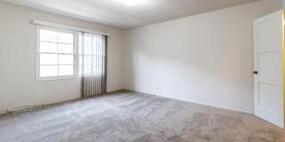 449 North Euclid Avenue Gallery 10