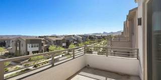 Summerlin Beauty With Bed and Bath On 1st Floor Gallery 41