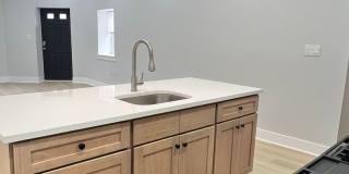 Renovated 4bd/2 bath House with Rear yard!! SECTION 8 ONLY!! Gallery 22
