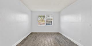 1564 SE Royal Green Circle Gallery 14