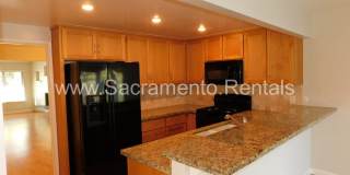 Wonderful Sierra Oaks 3bd/2ba Duplex with 2 Car Garage Gallery 14