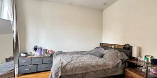 NIce 4 bed in Mission Hill Gallery 8