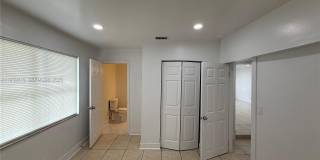 1149 W 26th St Gallery 16