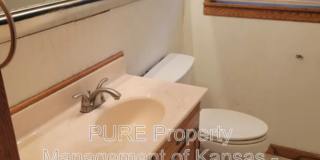 1635 SW Burnett Road Gallery 10