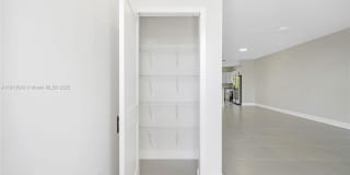 4313 E 8th Ct Gallery 12