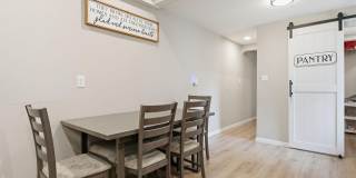 214 WASHINGTON Street Gallery 16