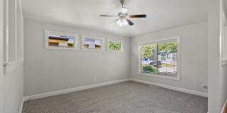 409 West Peck Street Gallery 3