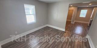 3729 North Kenwood Avenue Gallery 3
