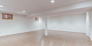 10239 GAINSBOROUGH Road Gallery 20