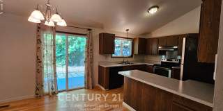 3 Bed 2 Bath Home w/Attached Garage Gallery 1