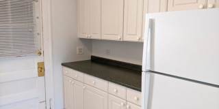 828 Reba Place Gallery 7