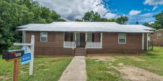 Pet Friendly/ Move in Ready Home in Birmingham! Gallery 1