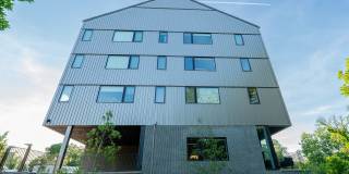 The Howard Gallery 37