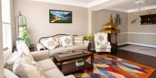 25565 America Square Gallery 5