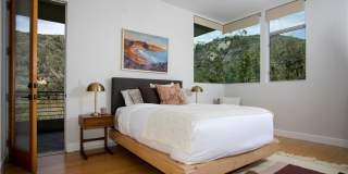 533 Temple Hills Drive Gallery 14