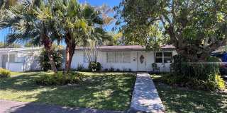 9840 SW 165th Ter Gallery 1