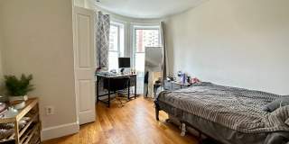 NIce 4 bed in Mission Hill Gallery 7