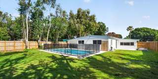 Charming 3BR w pool & home office/den House in Fort Pierce Gallery 1