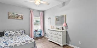 Spacious 4 or 5 Bedroom Home for Rent | Desirable Southside Location Gallery 13