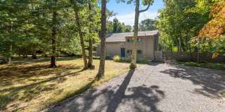 34 RUNNYMEADE DR Gallery 1