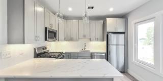 Giant 3 Bed in Roxbury for September 1st - Washer and Dryer in Unit Gallery 4