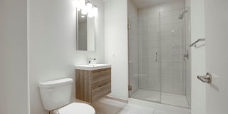 2255 Wisconsin Gallery 9