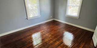 2 bed house on Rva Northside!  Central hvac, hardwoods,all electric, lots of parking, laundry, Gallery 8