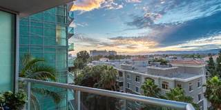 13700 Marina Pointe Drive Gallery 1