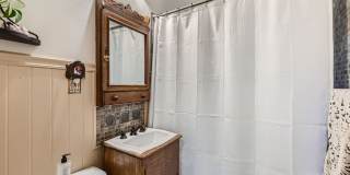 2-Bedroom in Newlands with Secret Garden & Suite Gallery 14