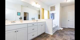 805 Scarlet Gallery 11