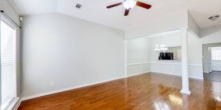 Beautiful Low Maintenance Executive Town Home Close to Gate 2 Fort Gordon Gallery 5