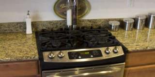 Charming 3 bedroom plus den and 2.5 bath home with full SOLAR !! Gallery 7