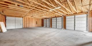 20 Acre Ranch with House, Barn, Separate Workshop, and 5-Car Garage Gallery 8