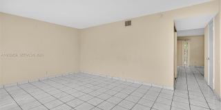 3750 SW 60th Ter Gallery 4