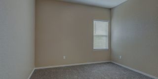 SPACIOUS 4-BEDROOM HOME IN SOMERSET TRAILS Gallery 19