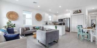 2615 Hiawatha Avenue Gallery 22