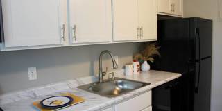 Highview Manor Apartments Gallery 1