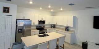 2584 Southeast 25th Court Gallery 3