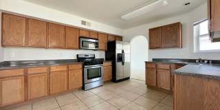 West El Paso 3bed 2.5bbath refrig A/C Home Gallery 14