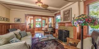 Stunning 6 Bedroom/4 Bath Historic Prairie Style Home in the Heart of Bankers Hill! Gallery 3